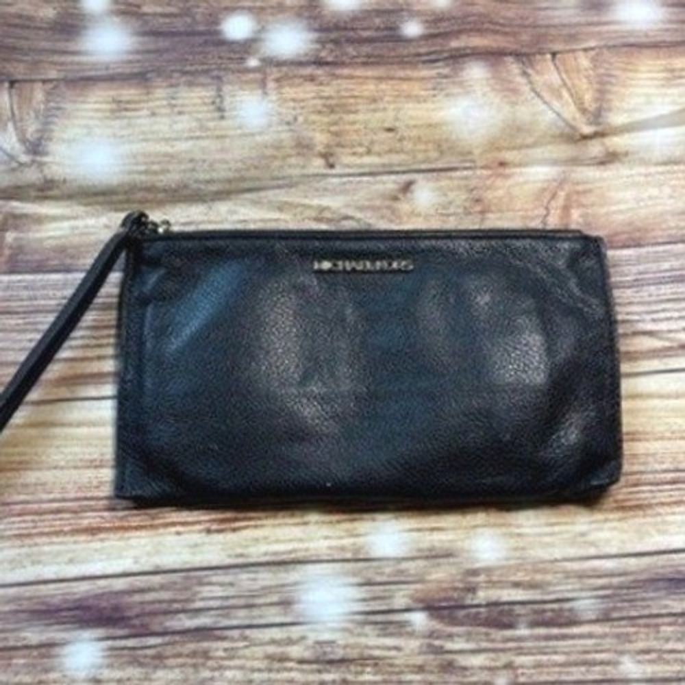 MK Michael Kors Black Pebbled Leather Wristlet Zip Clutch Pouch Gold Hardware